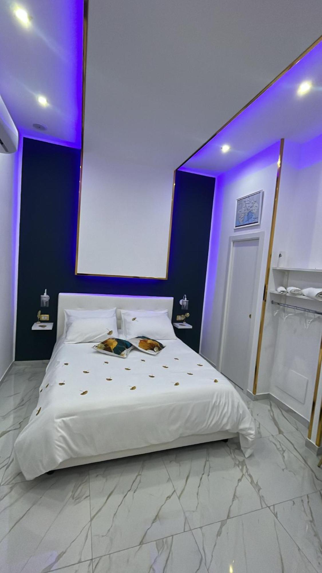 Regina House Apartment Naples Luaran gambar