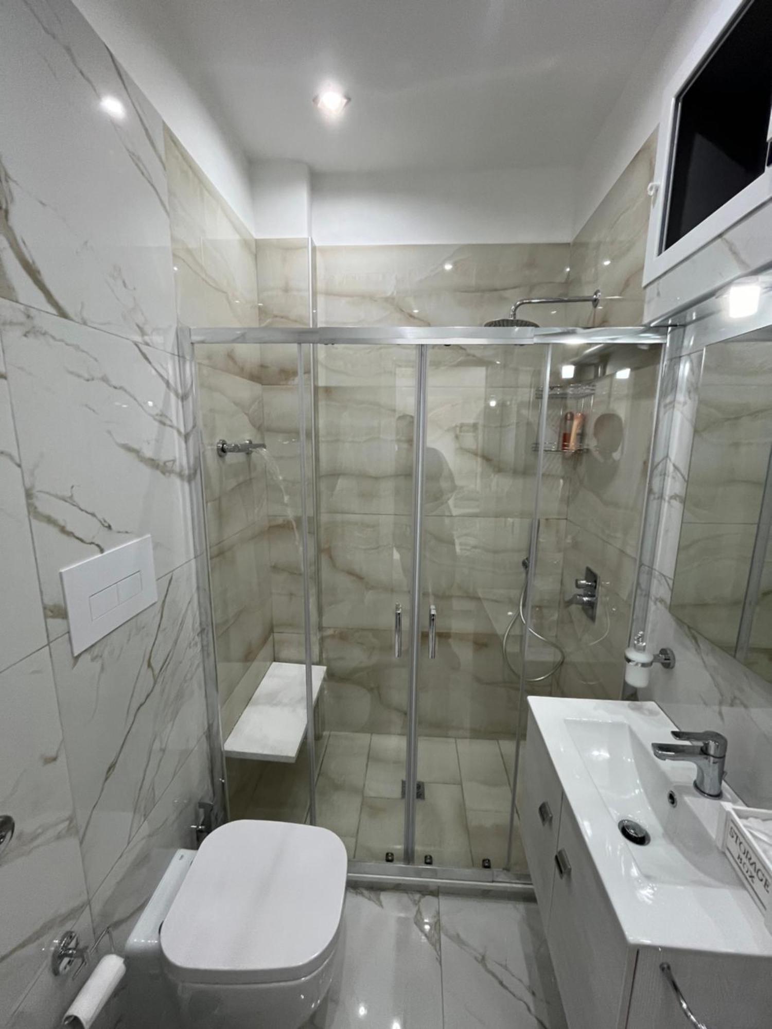 Regina House Apartment Naples Luaran gambar
