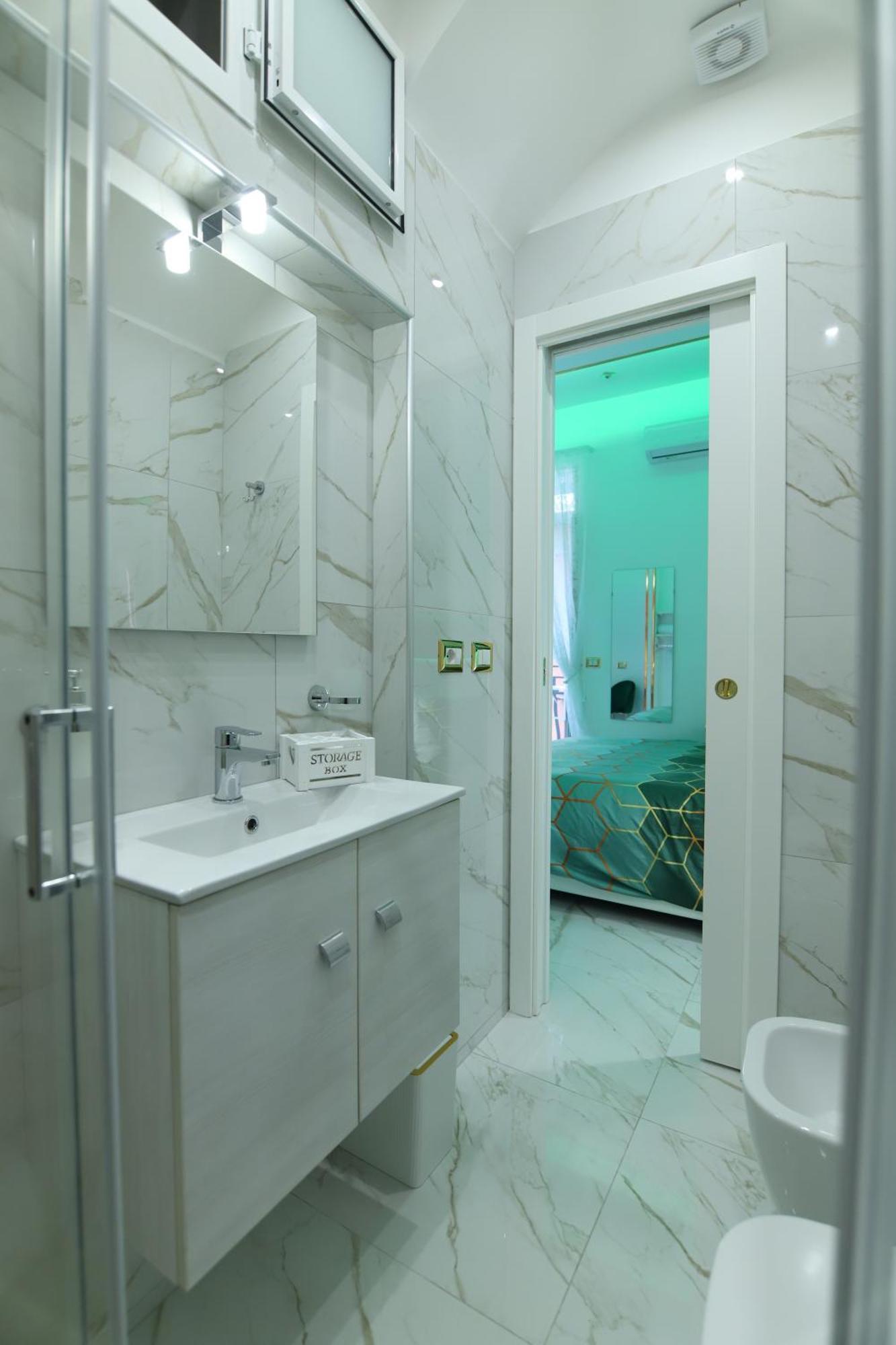 Regina House Apartment Naples Luaran gambar