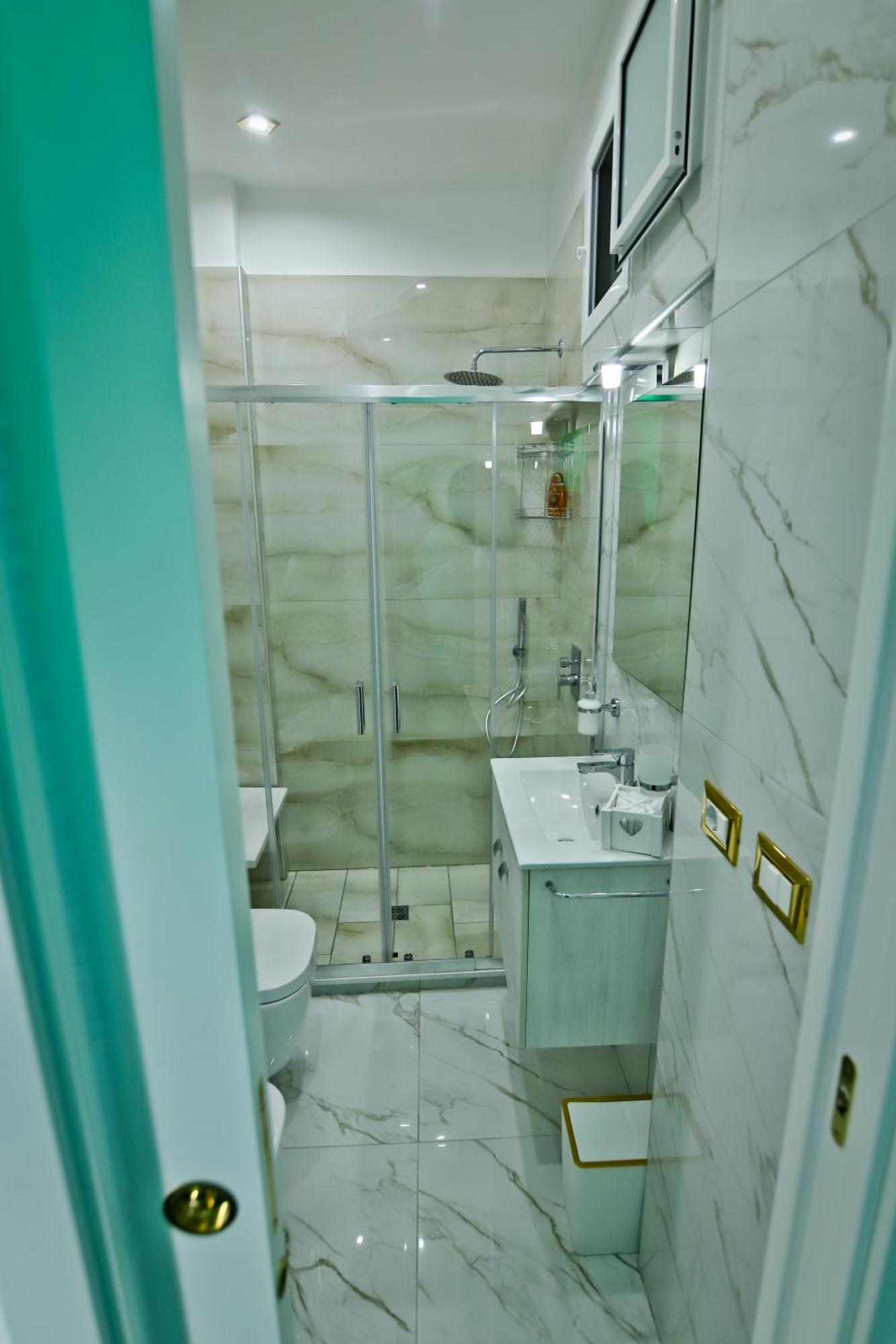 Regina House Apartment Naples Luaran gambar