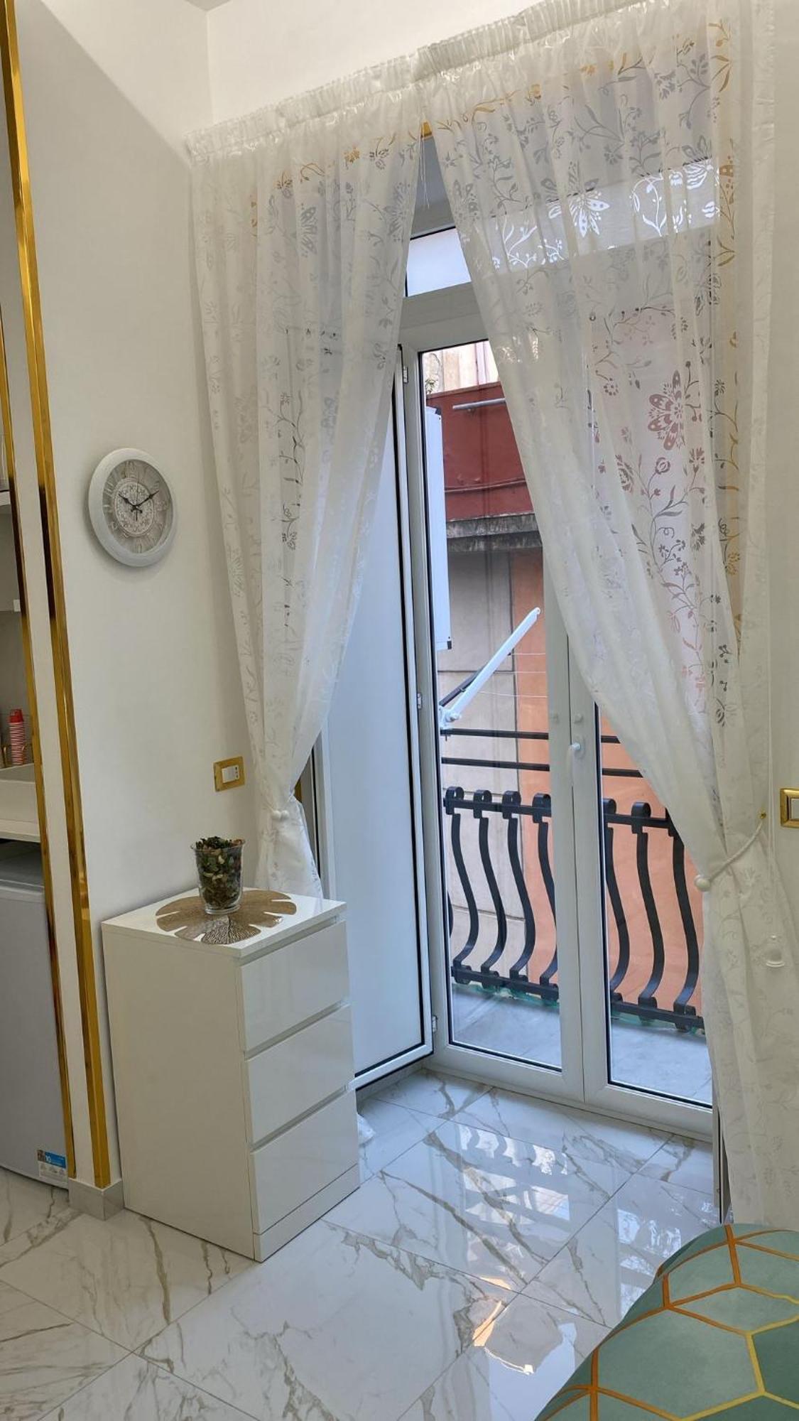 Regina House Apartment Naples Luaran gambar