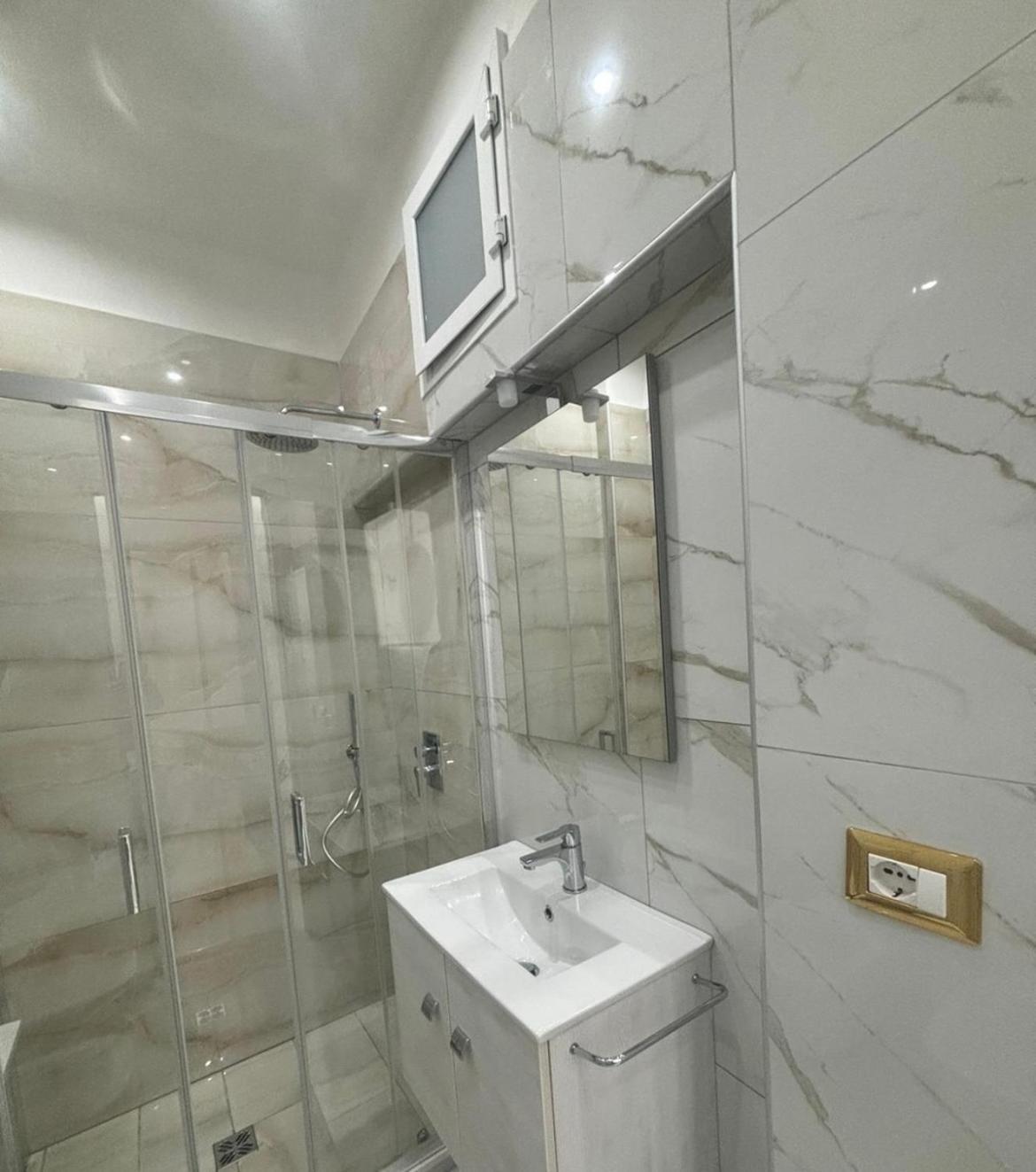 Regina House Apartment Naples Luaran gambar