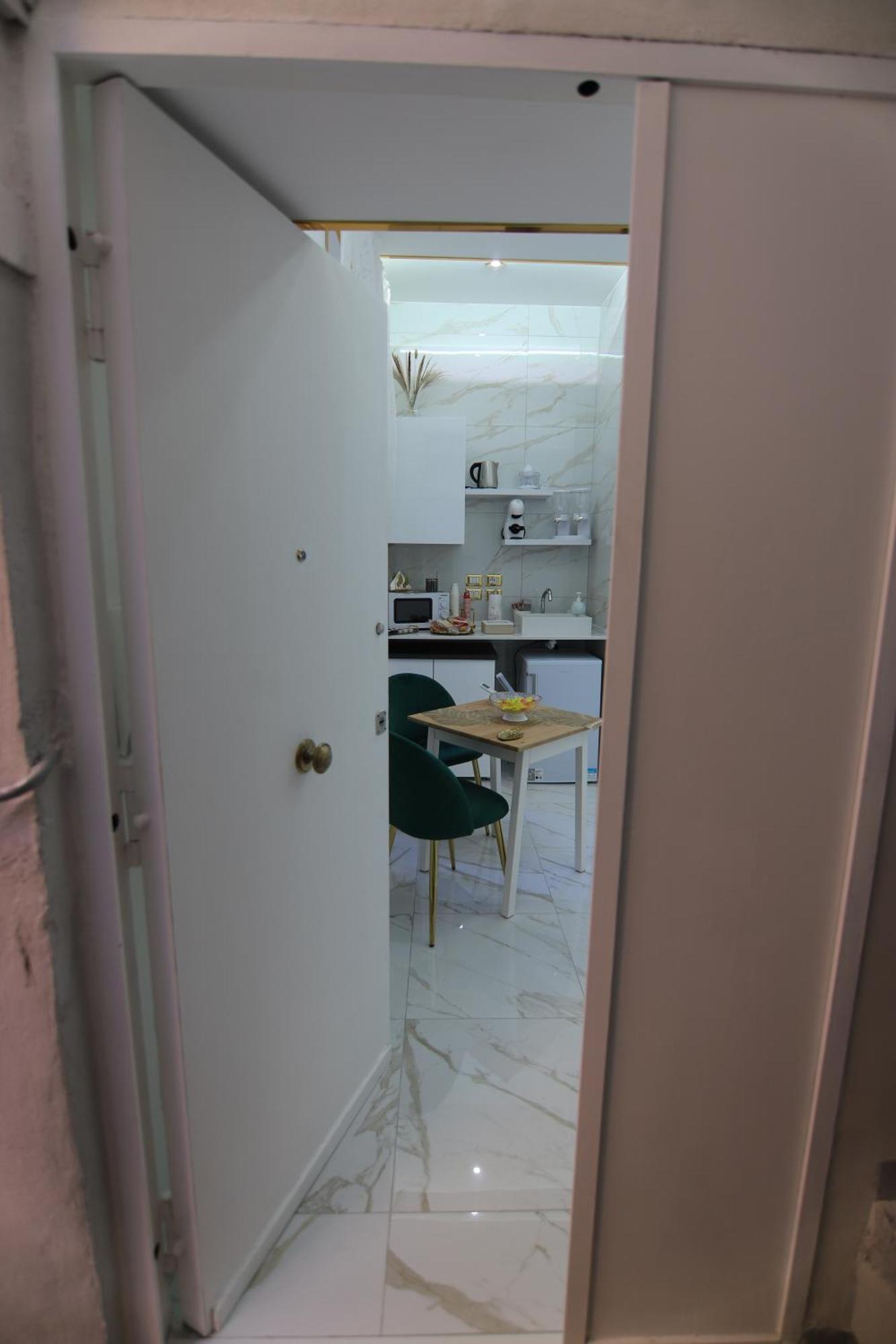 Regina House Apartment Naples Luaran gambar