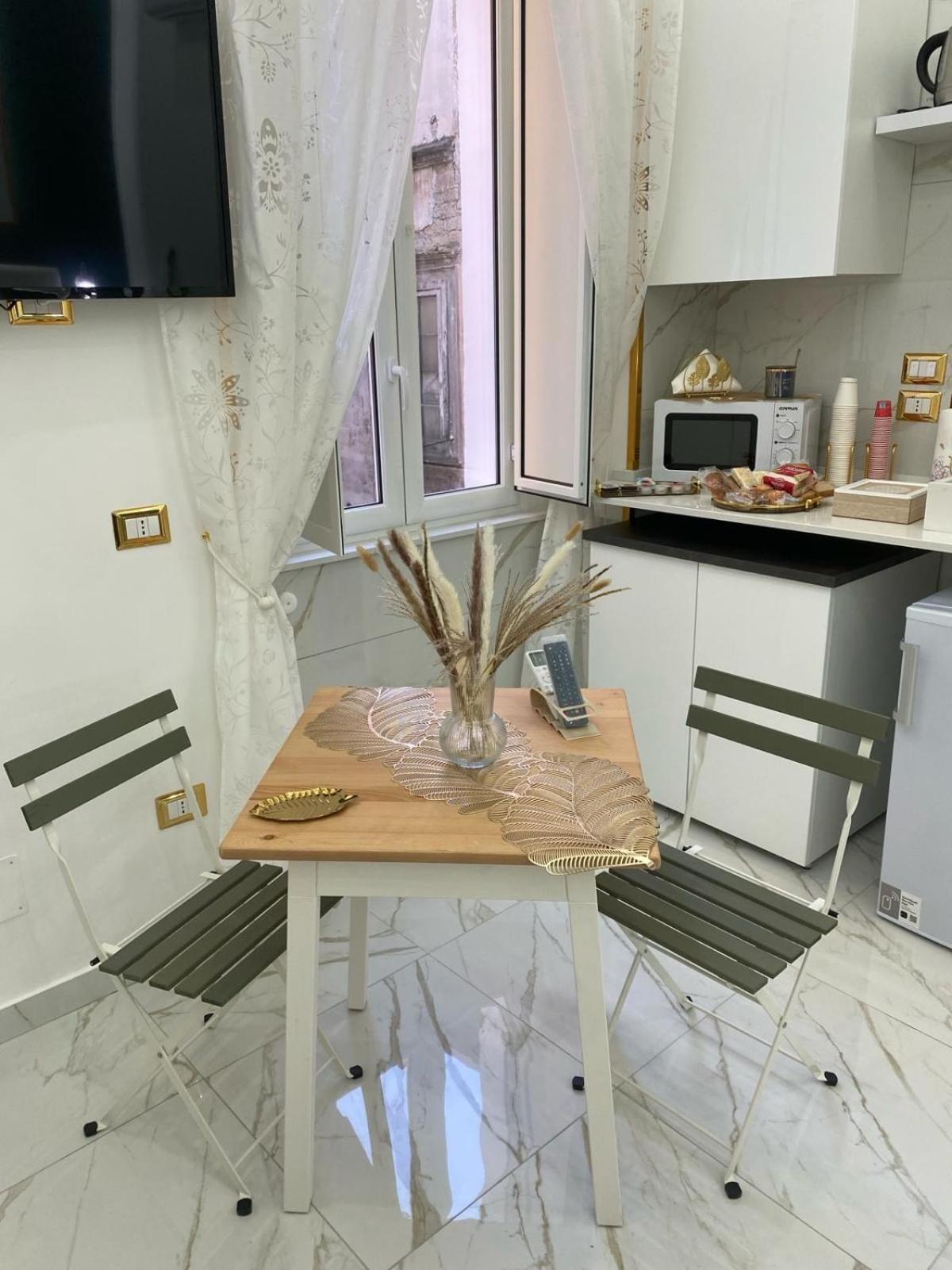 Regina House Apartment Naples Luaran gambar